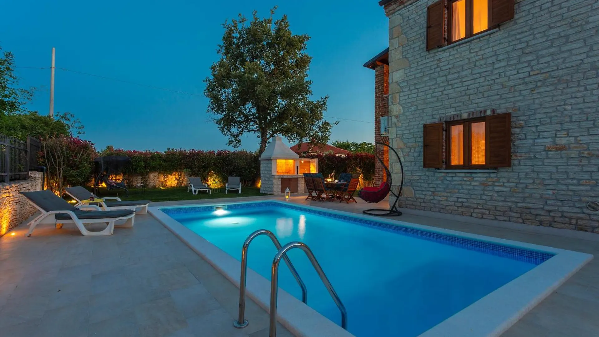 Villa La Vita Cabrunici 0*,